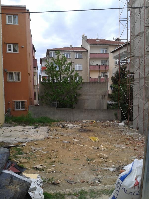 <h2>Aydın Apartmanı</h2>